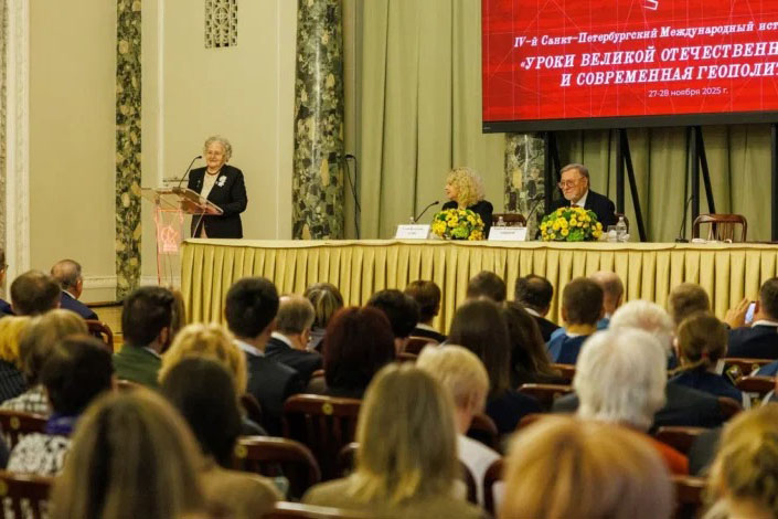 Аспекты истории Великой Отечественной обсудили на форуме}