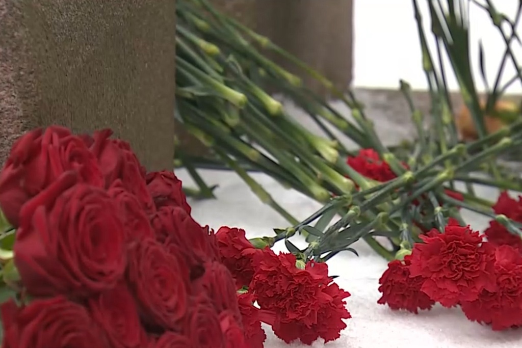 «Один из величайших людей»: петербургские учёные почтили память Дмитрия Менделеева