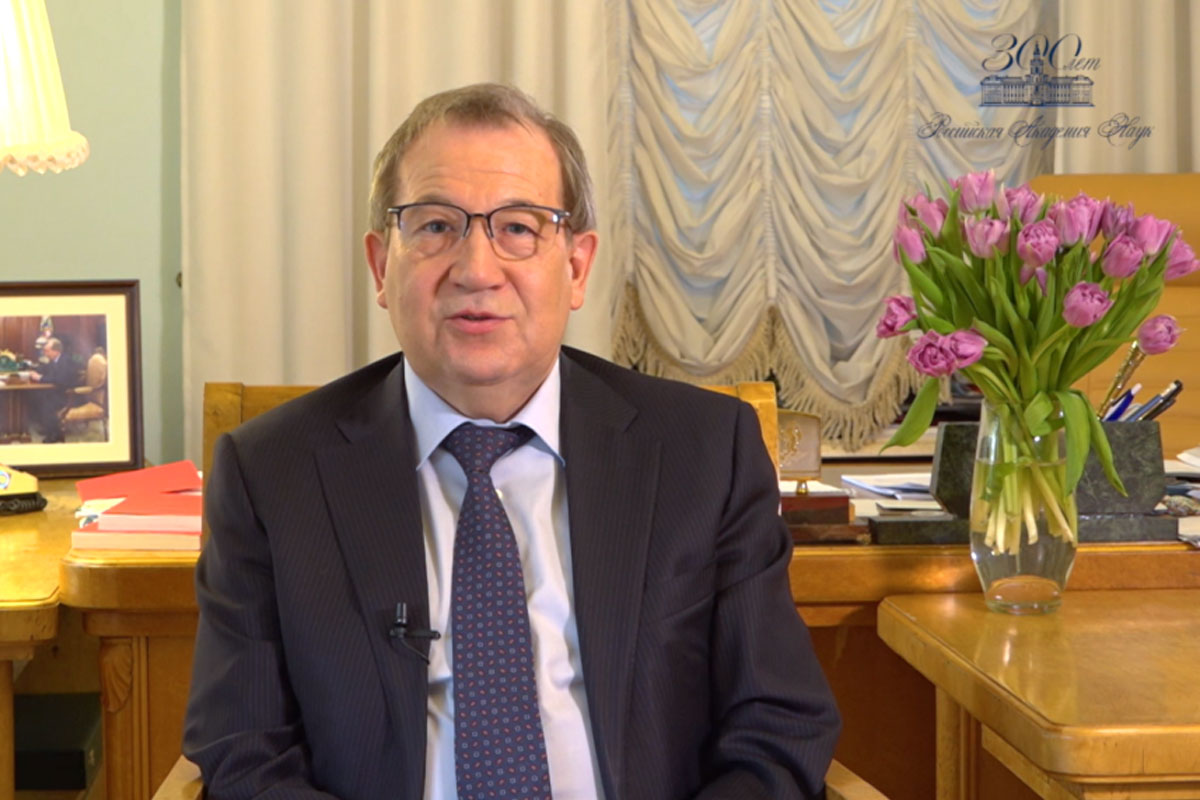 Глава РАН Геннадий Красников обратился с видеопоздравлением по случаю Международного женского дня