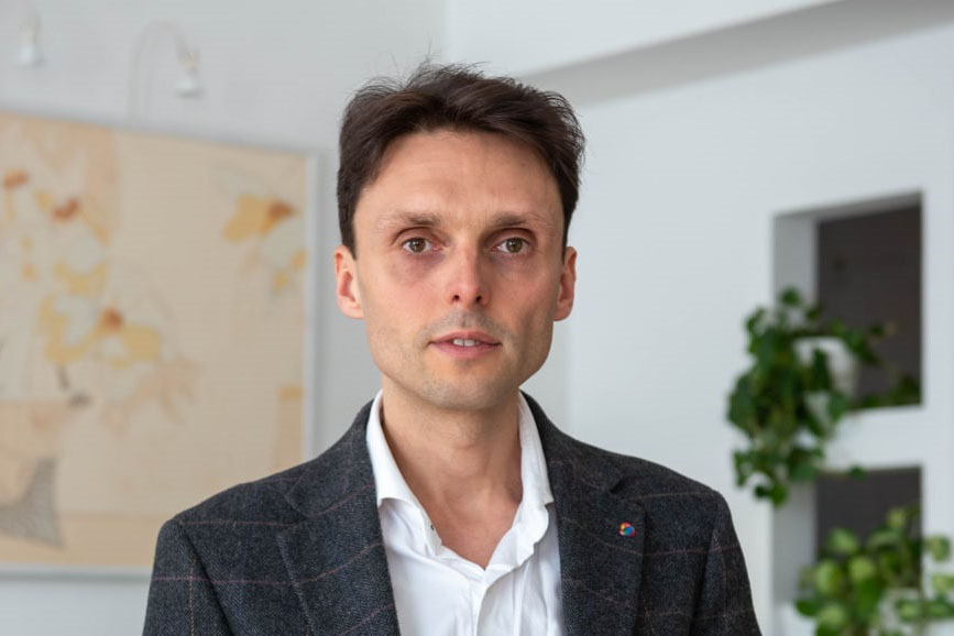 Ученые СПб ФИЦ РАН обучили нейросеть определять эмоциональное состояние человека по данным активности головного мозга